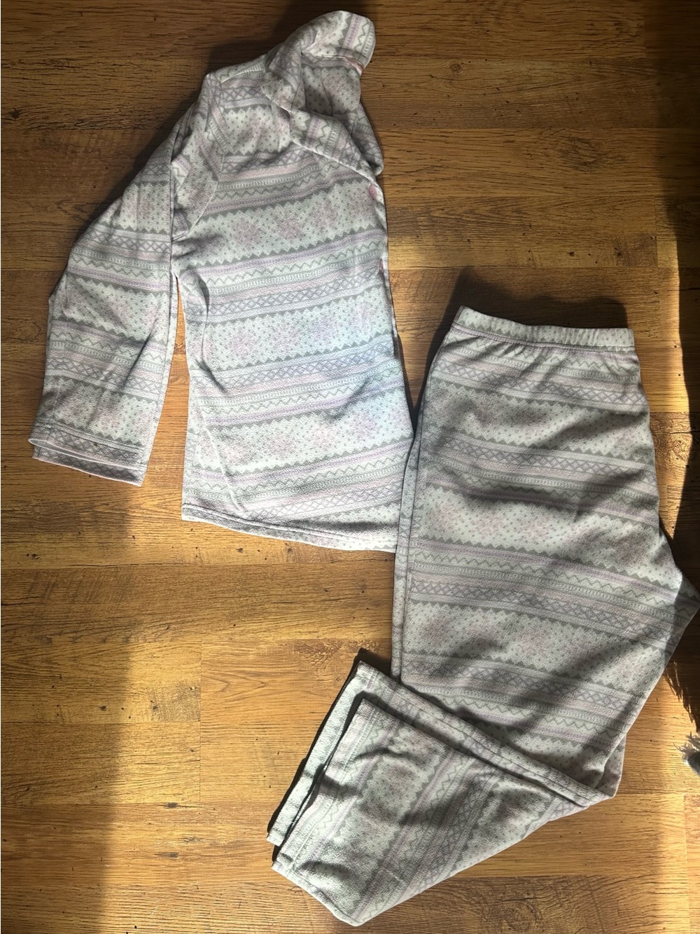 la Vie en Rose Fleece Pajama Set – Size XL